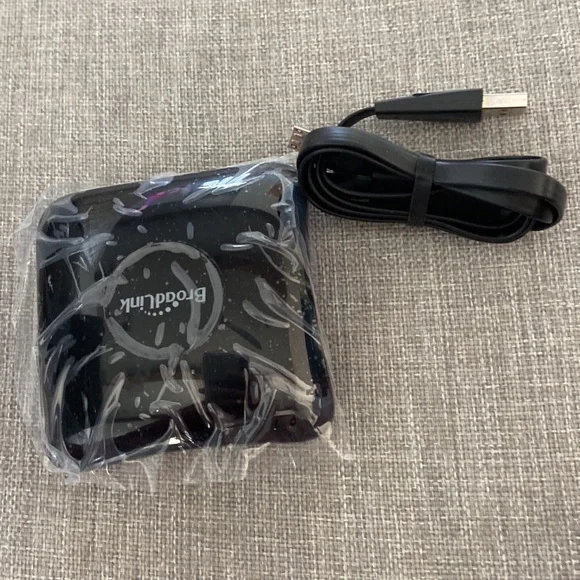 BroadLink universal remote - Picture 4 of 4